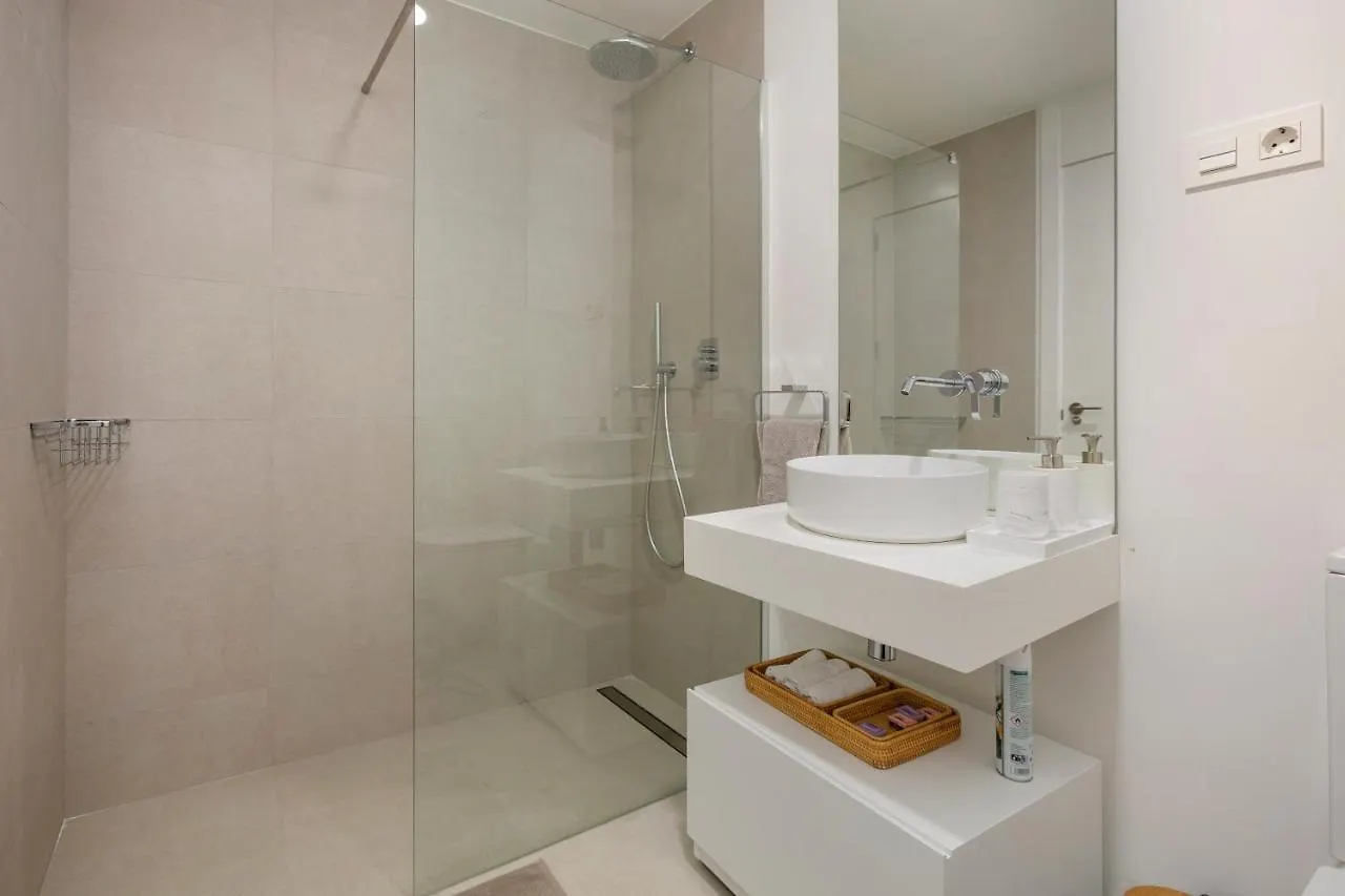 Unbelievable 3 Bed Apt In One Residences Rdr263 卡拉德米哈斯